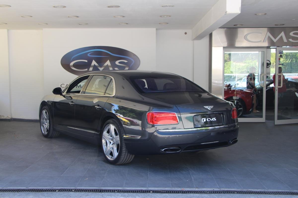 Bentley Flying Spur - Photo 2