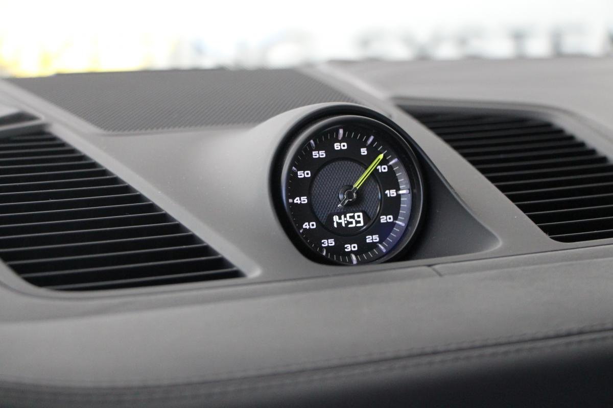 Porsche Cayenne - Photo 17