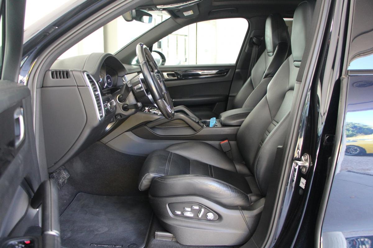 Porsche Cayenne - Photo 10
