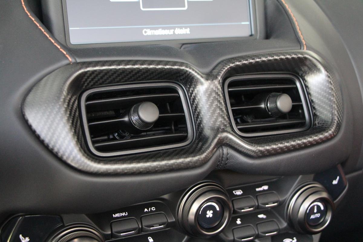 Aston Martin V12 Vantage - Photo 26