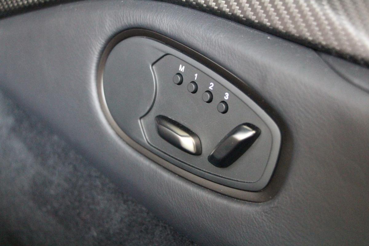 Aston Martin V12 Vantage - Photo 28