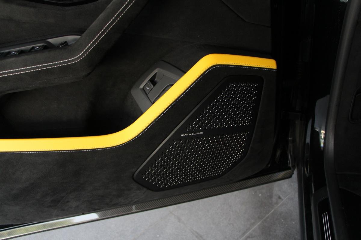 Lamborghini Urus - Photo 15