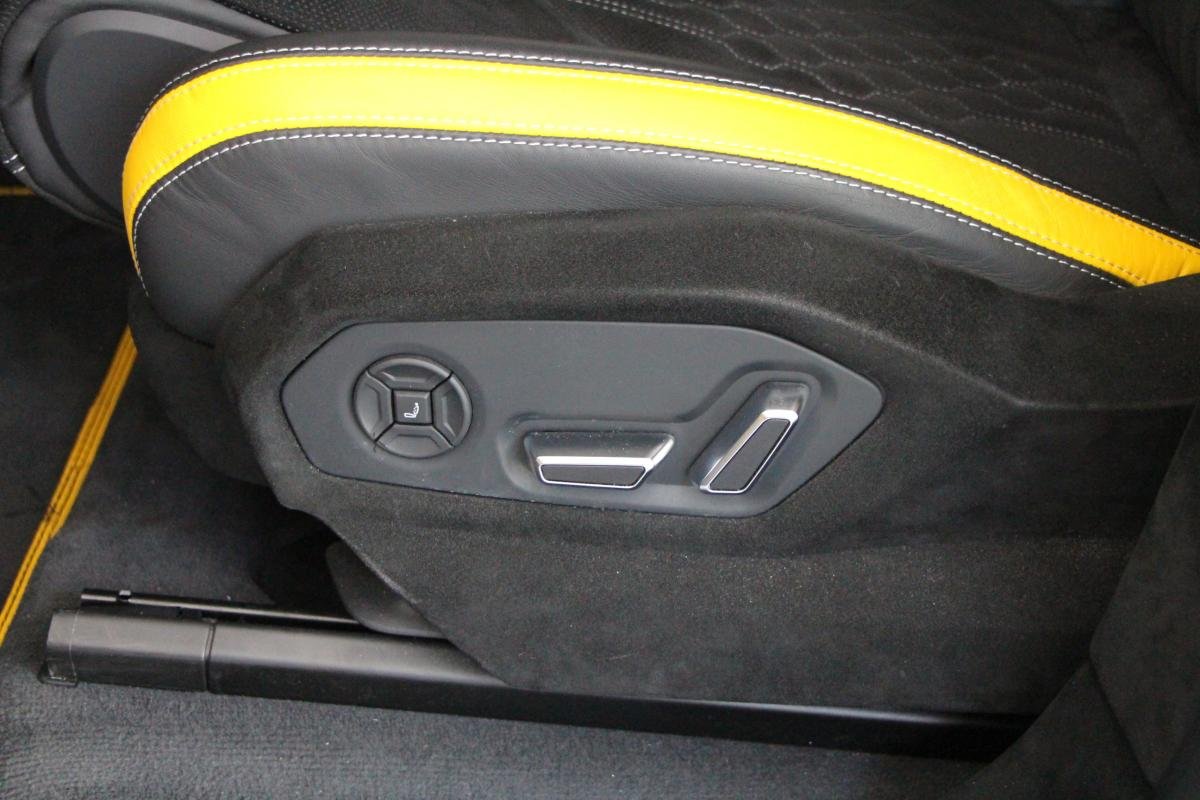 Lamborghini Urus - Photo 22
