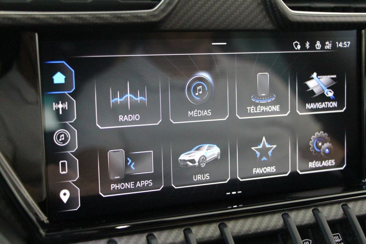 Lamborghini Urus - Photo 35