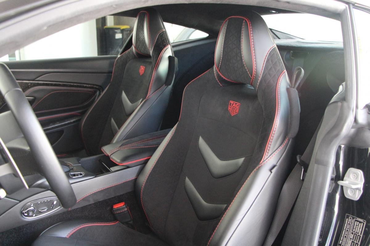 Aston Martin DBS - Photo 16