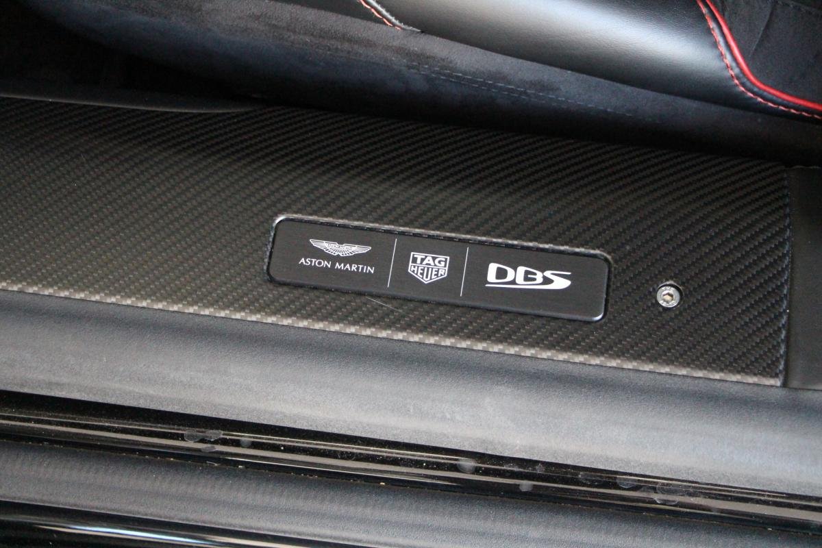 Aston Martin DBS - Photo 19