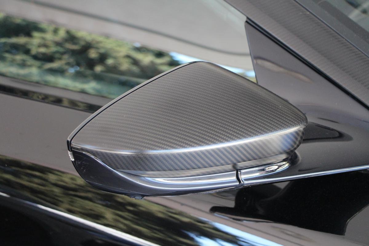 Aston Martin DBS - Photo 8