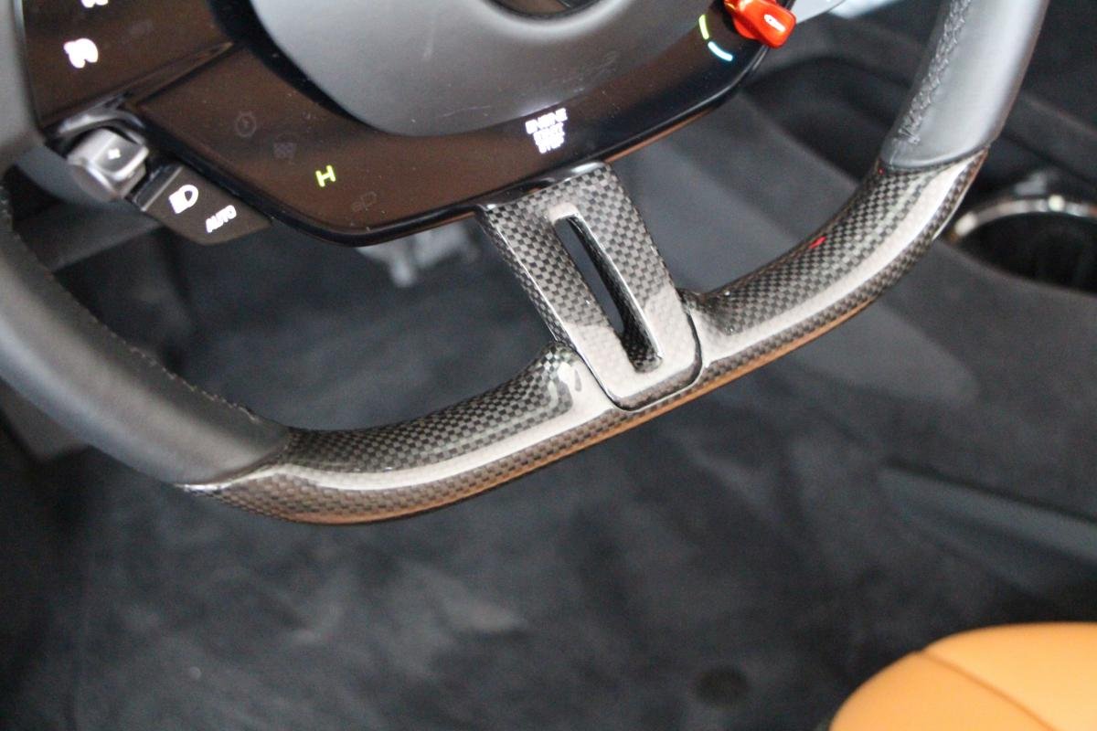 Ferrari SF90 - Photo 17