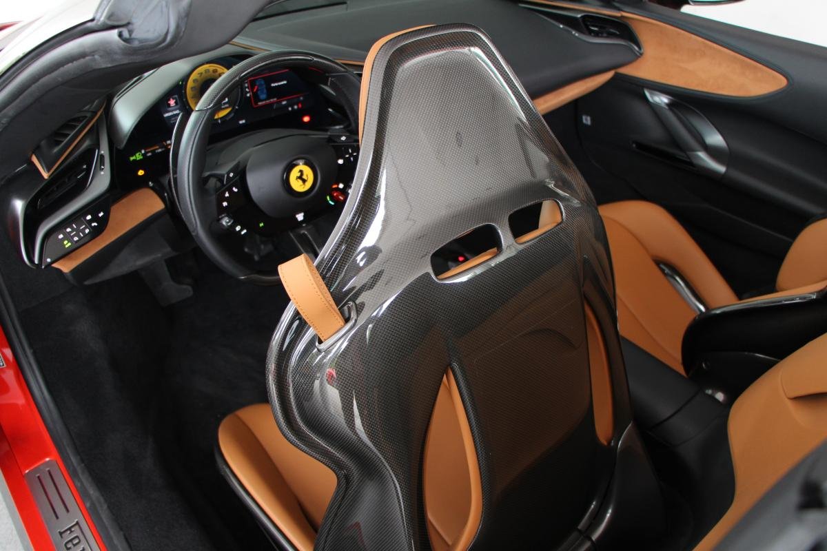 Ferrari SF90 - Photo 29