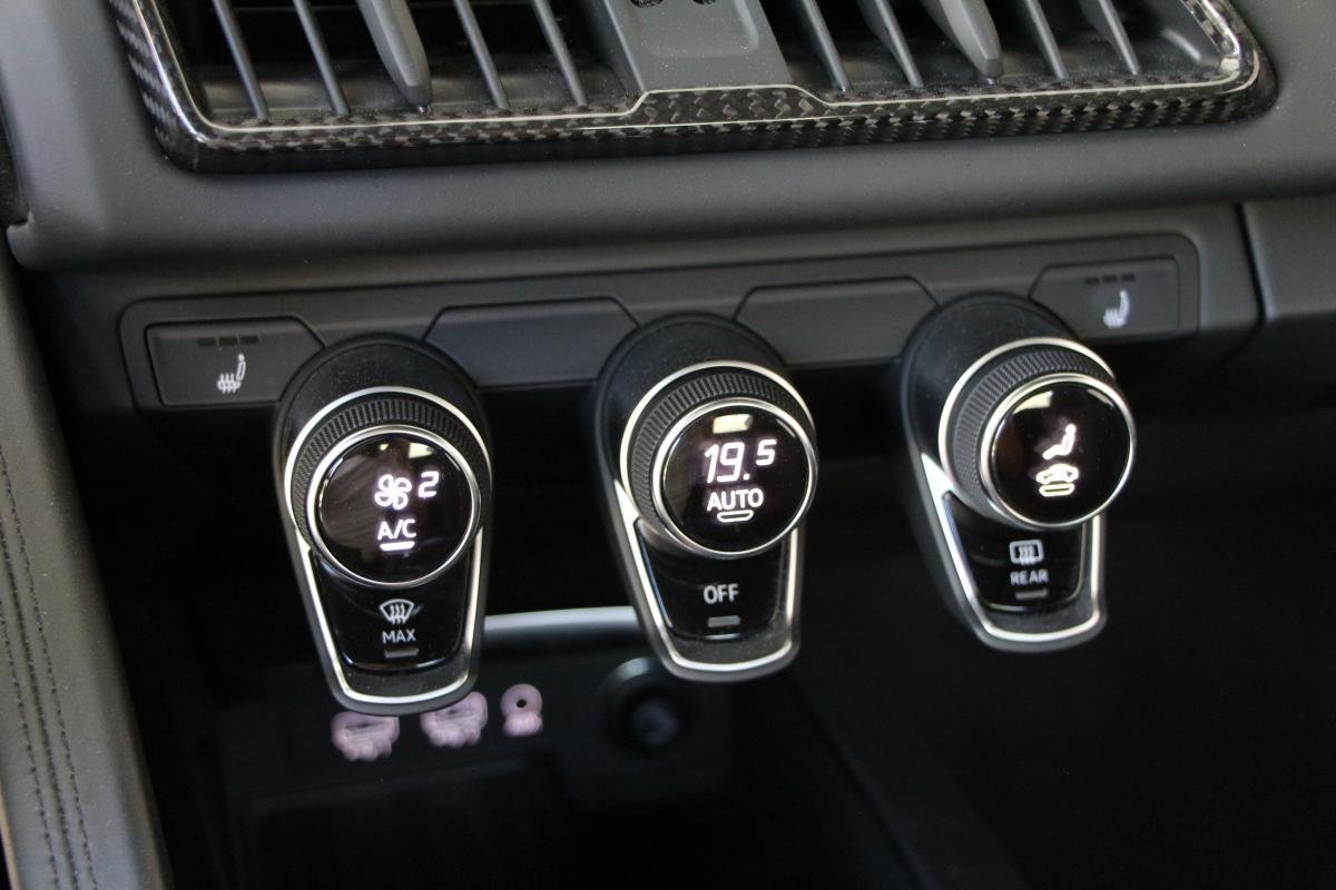 Audi R8 - Photo 17