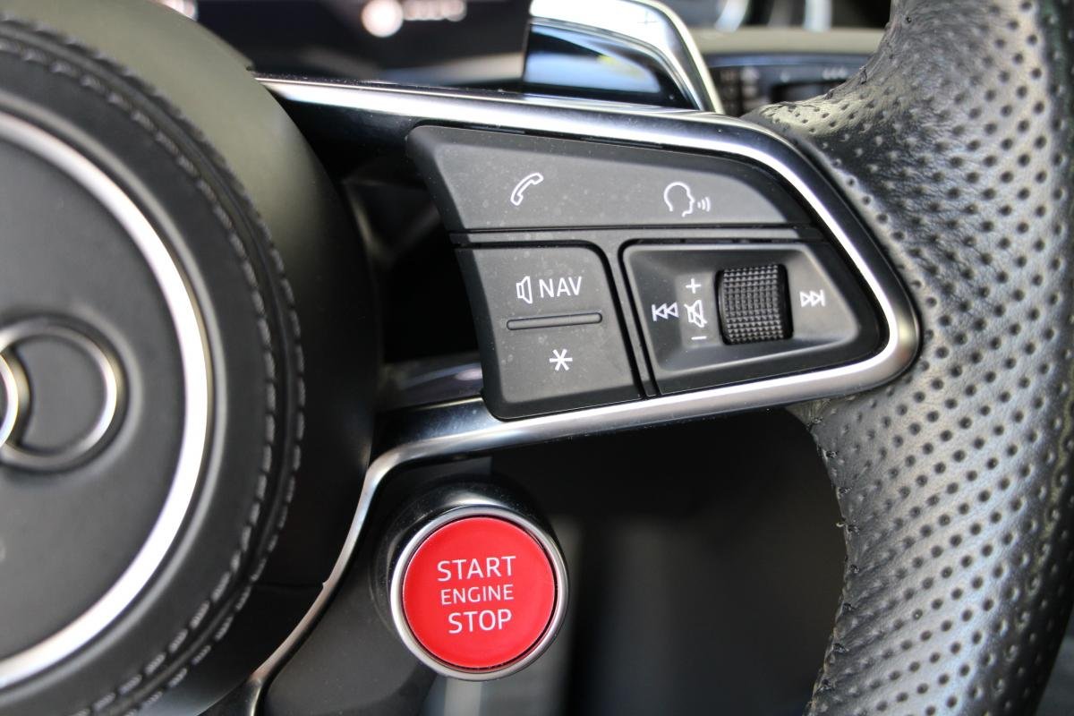 Audi R8 - Photo 25