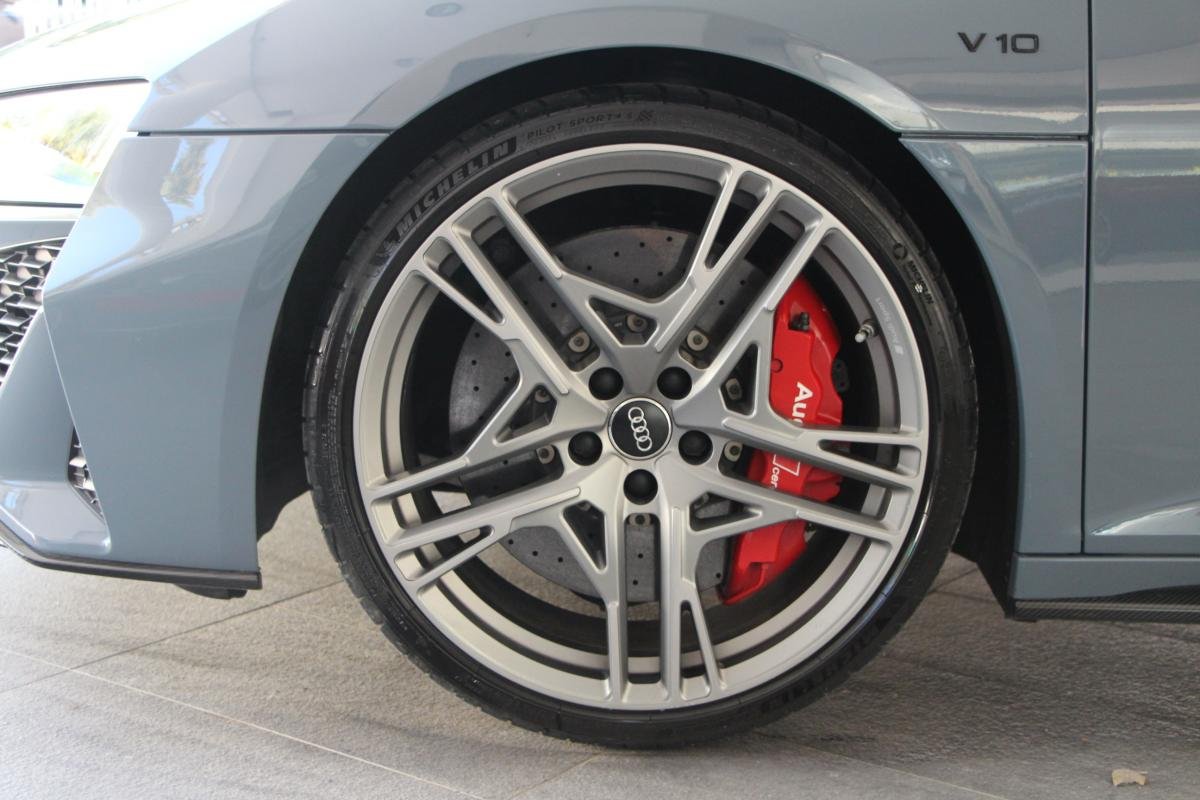 Audi R8 - Photo 3