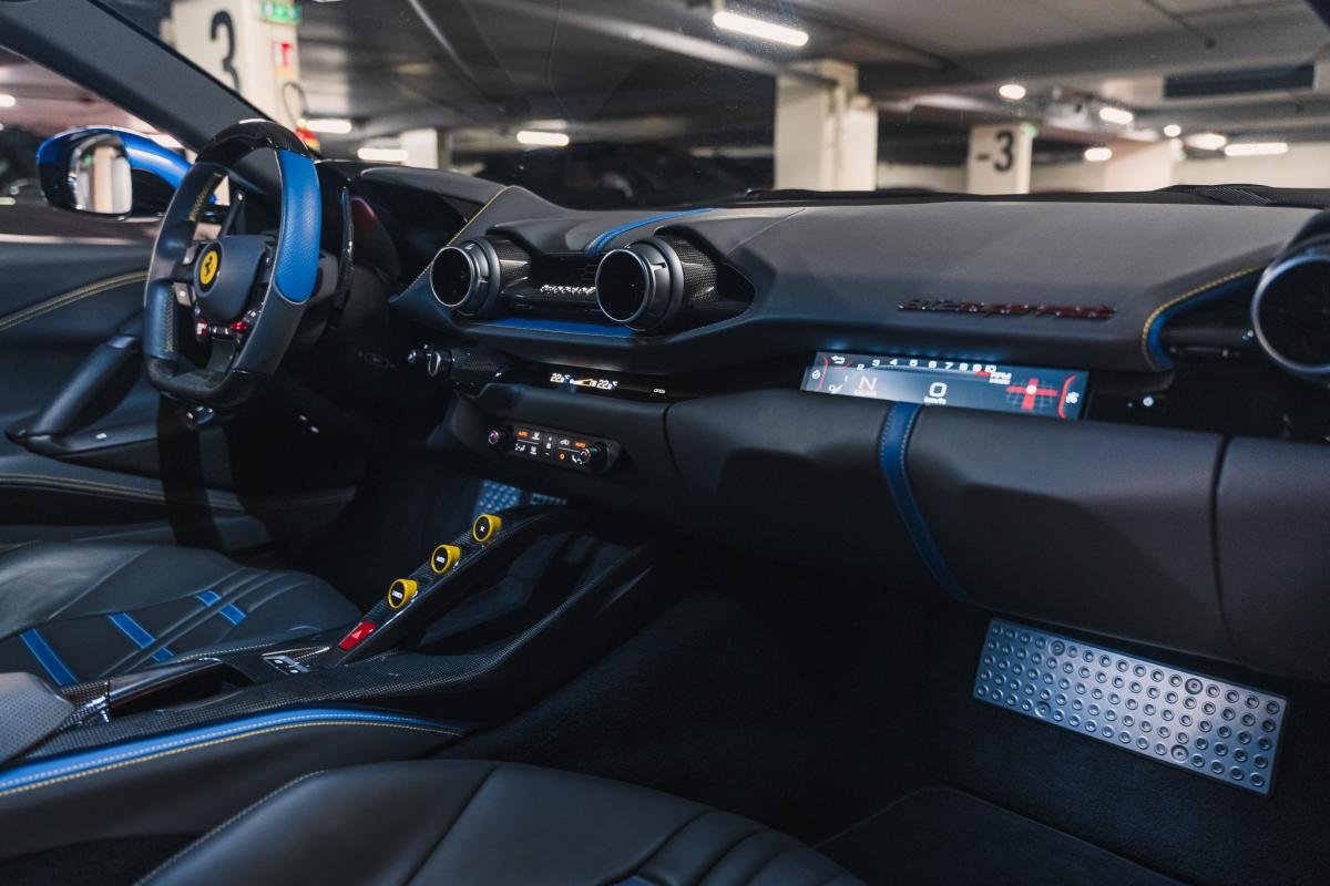 Ferrari 812 Superfast - Photo 14