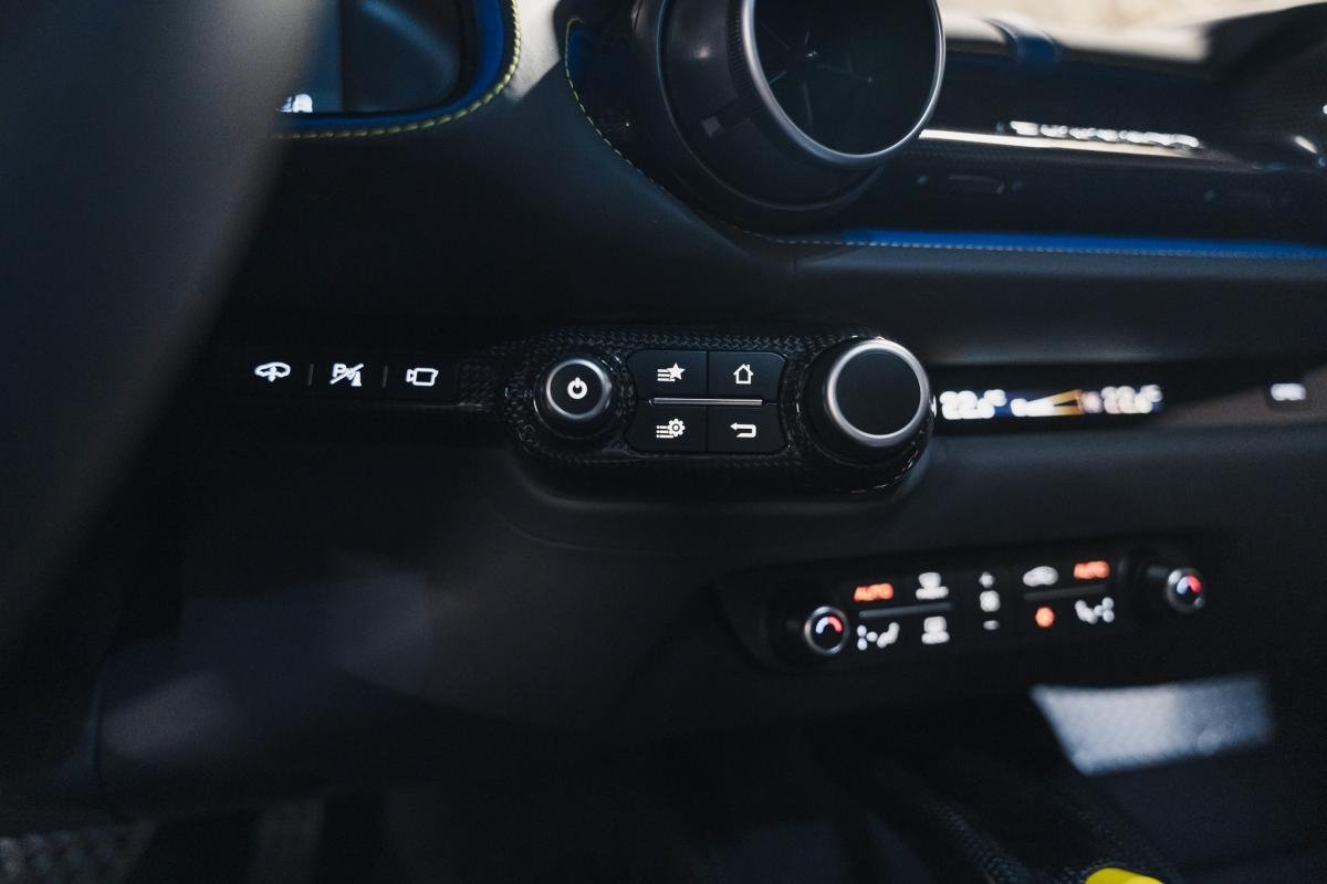 Ferrari 812 Superfast - Photo 27