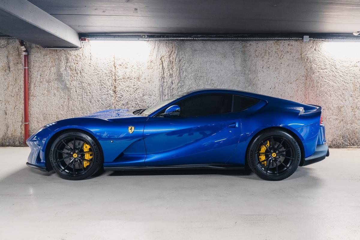 Ferrari 812 Superfast - Photo 3