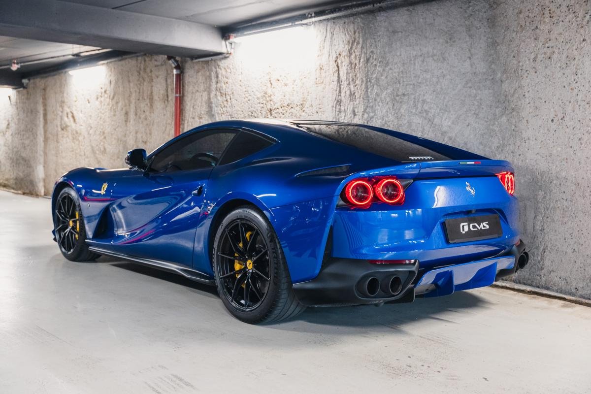 Ferrari 812 Superfast - Photo 4