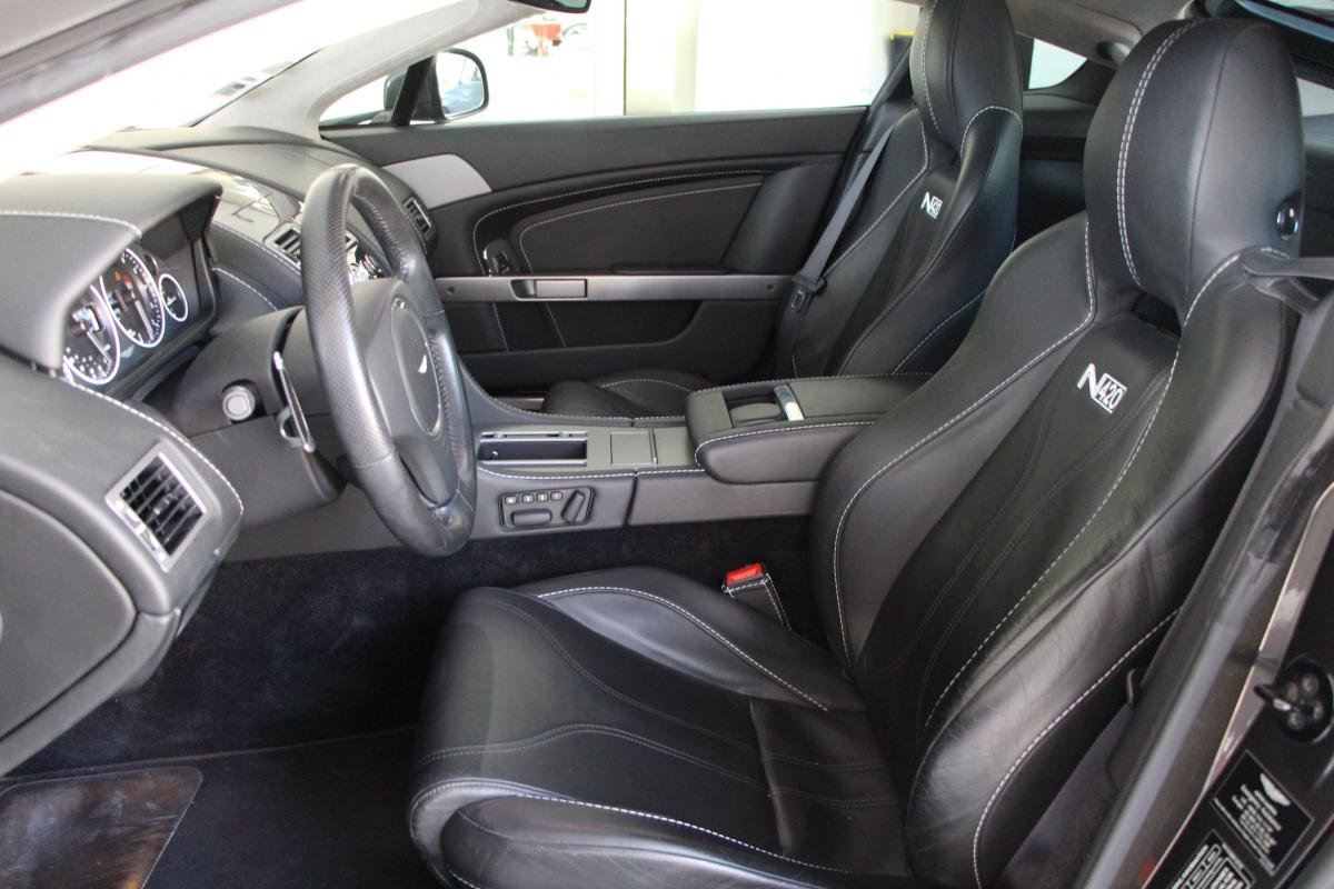 Aston Martin V8 Vantage - Photo 11