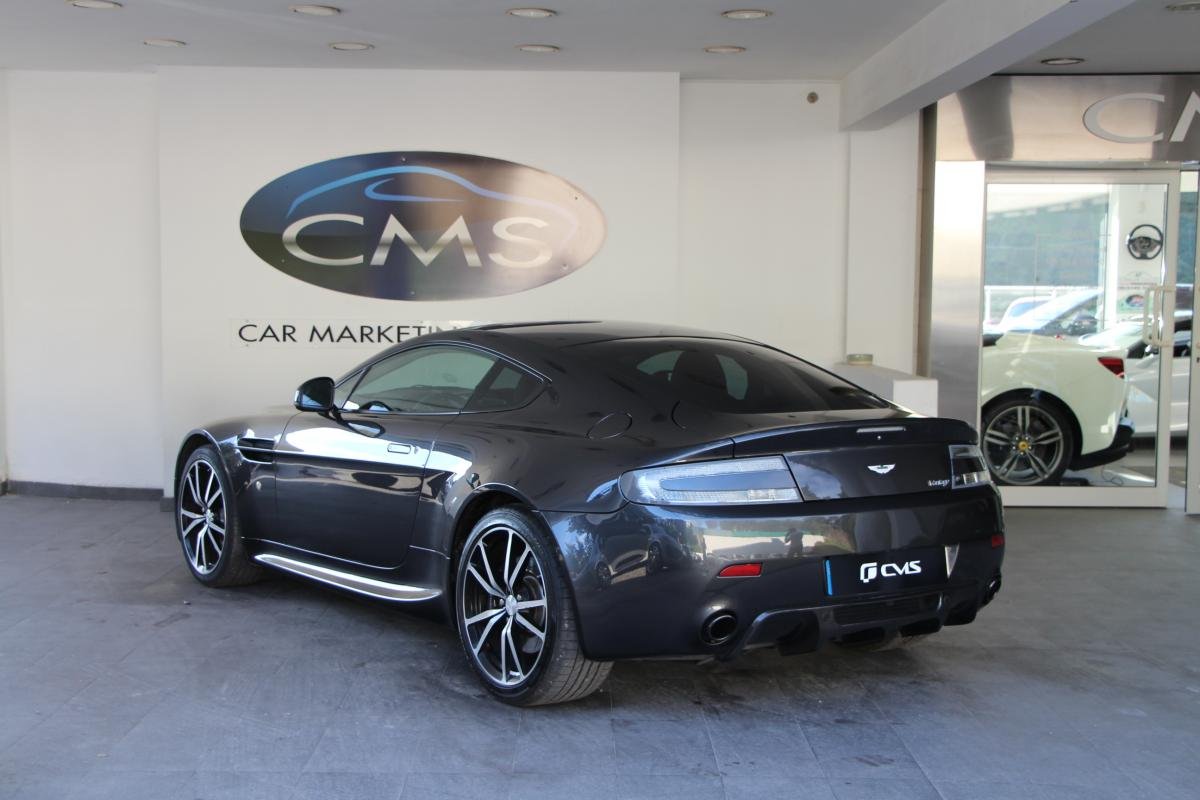 Aston Martin V8 Vantage - Photo 3