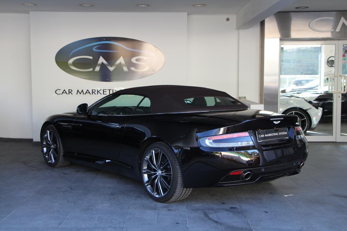 Aston Martin DB9 - Photo 11