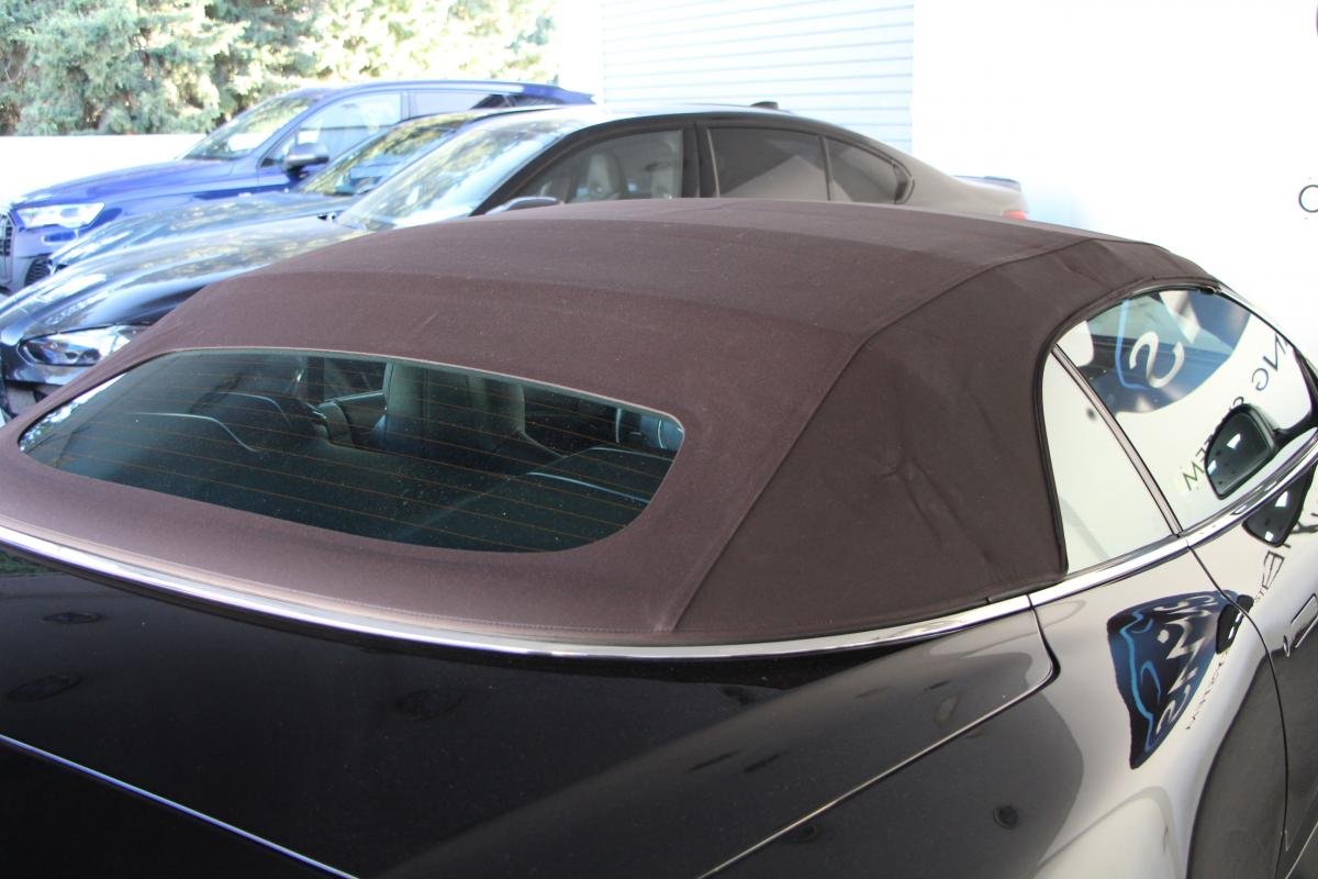 Aston Martin DB9 - Photo 12