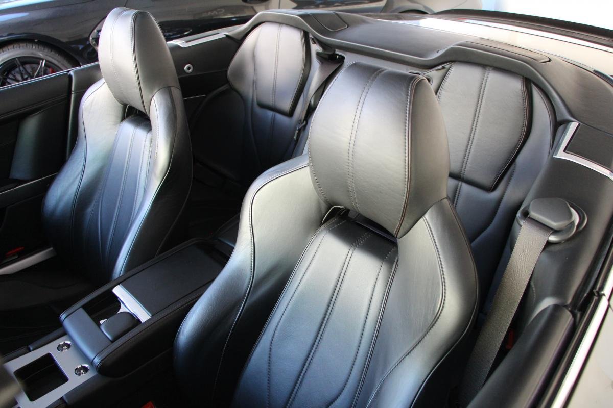 Aston Martin DB9 - Photo 21