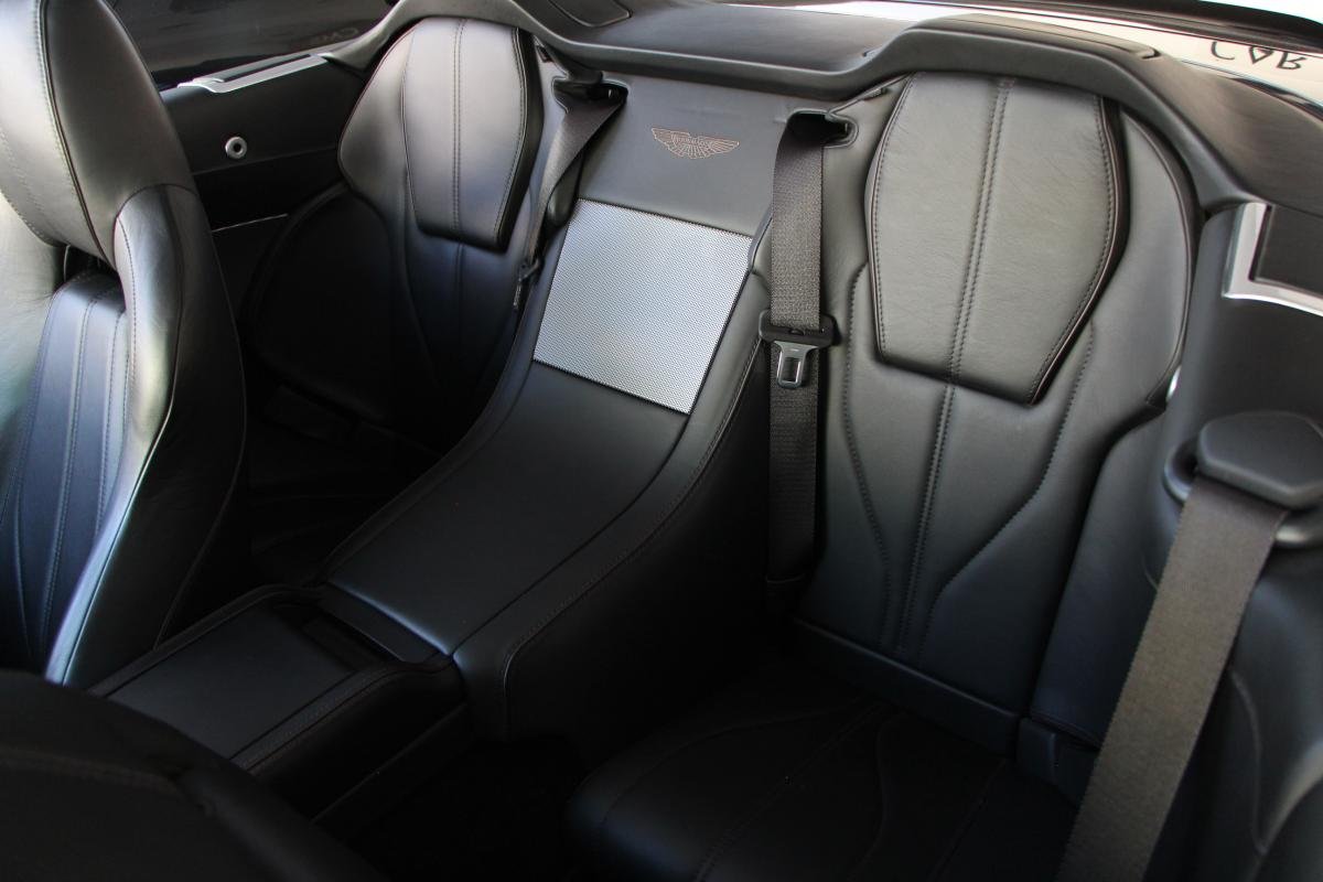 Aston Martin DB9 - Photo 22