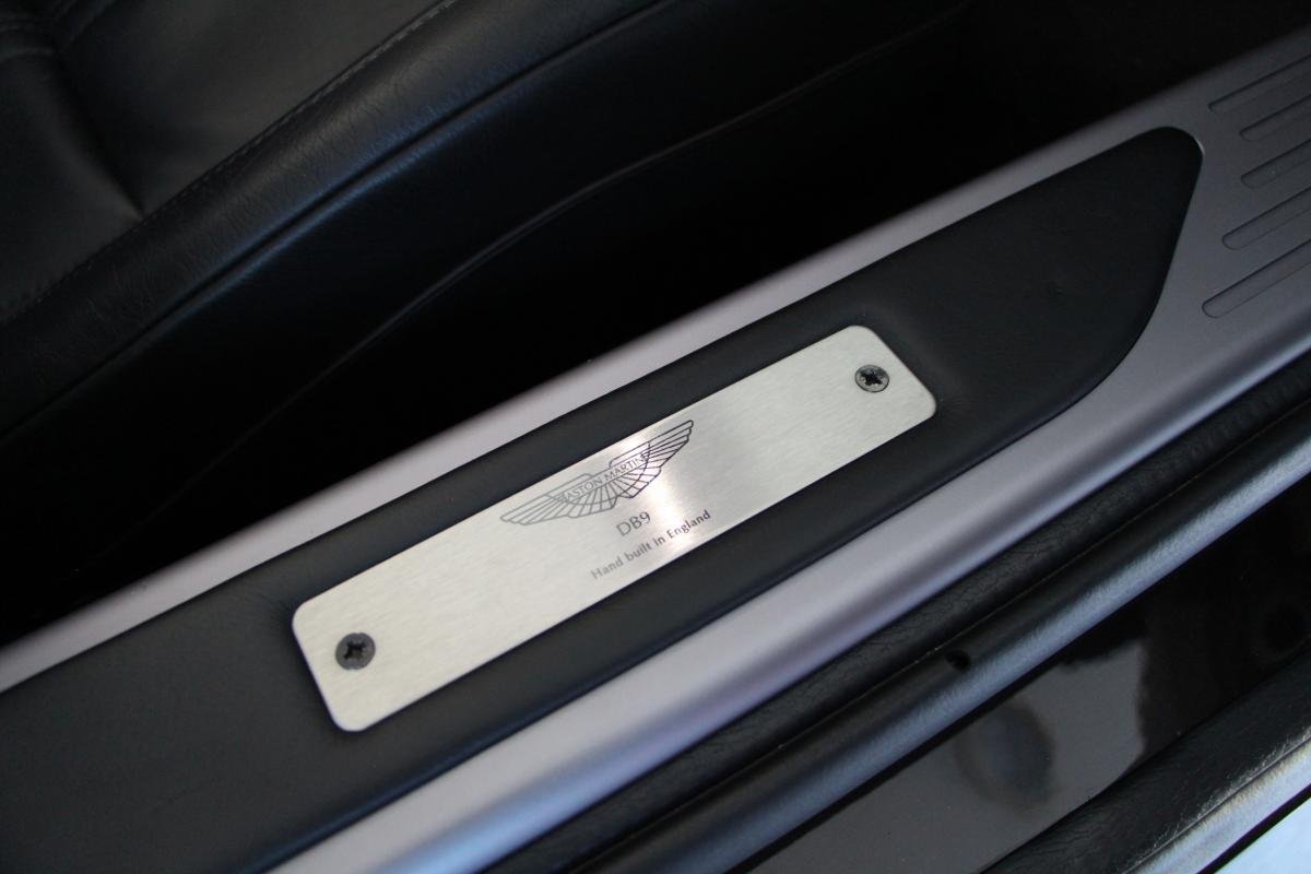 Aston Martin DB9 - Photo 23