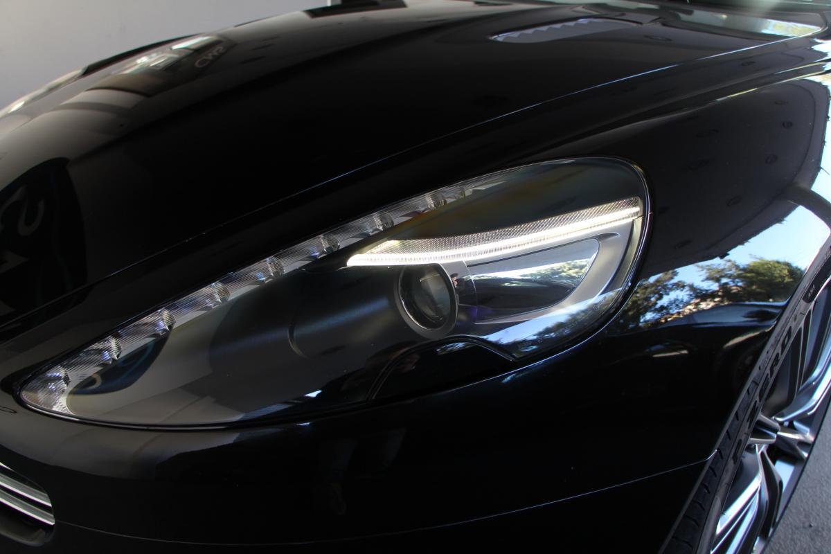 Aston Martin DB9 - Photo 25