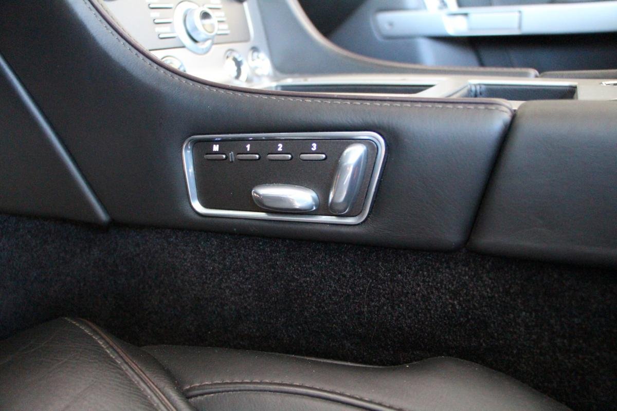 Aston Martin DB9 - Photo 27