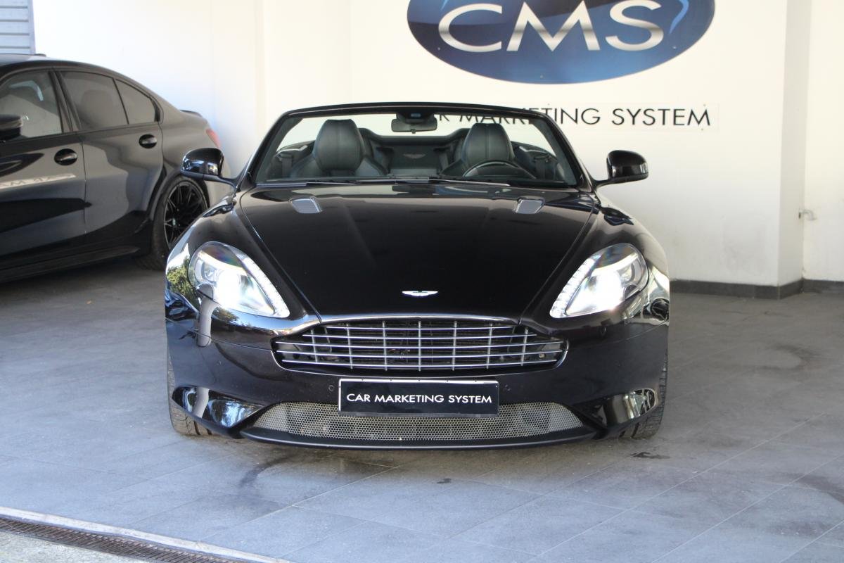 Aston Martin DB9 - Photo 7