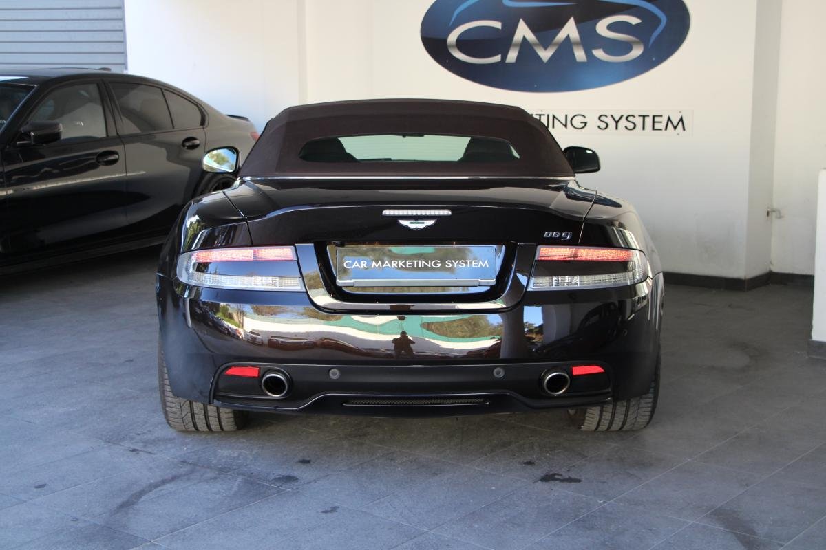 Aston Martin DB9 - Photo 8