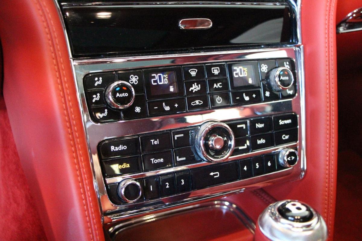 Bentley Mulsanne - Photo 21