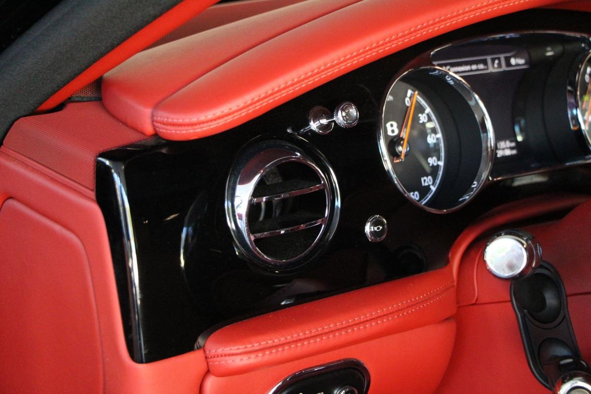 Bentley Mulsanne - Photo 23