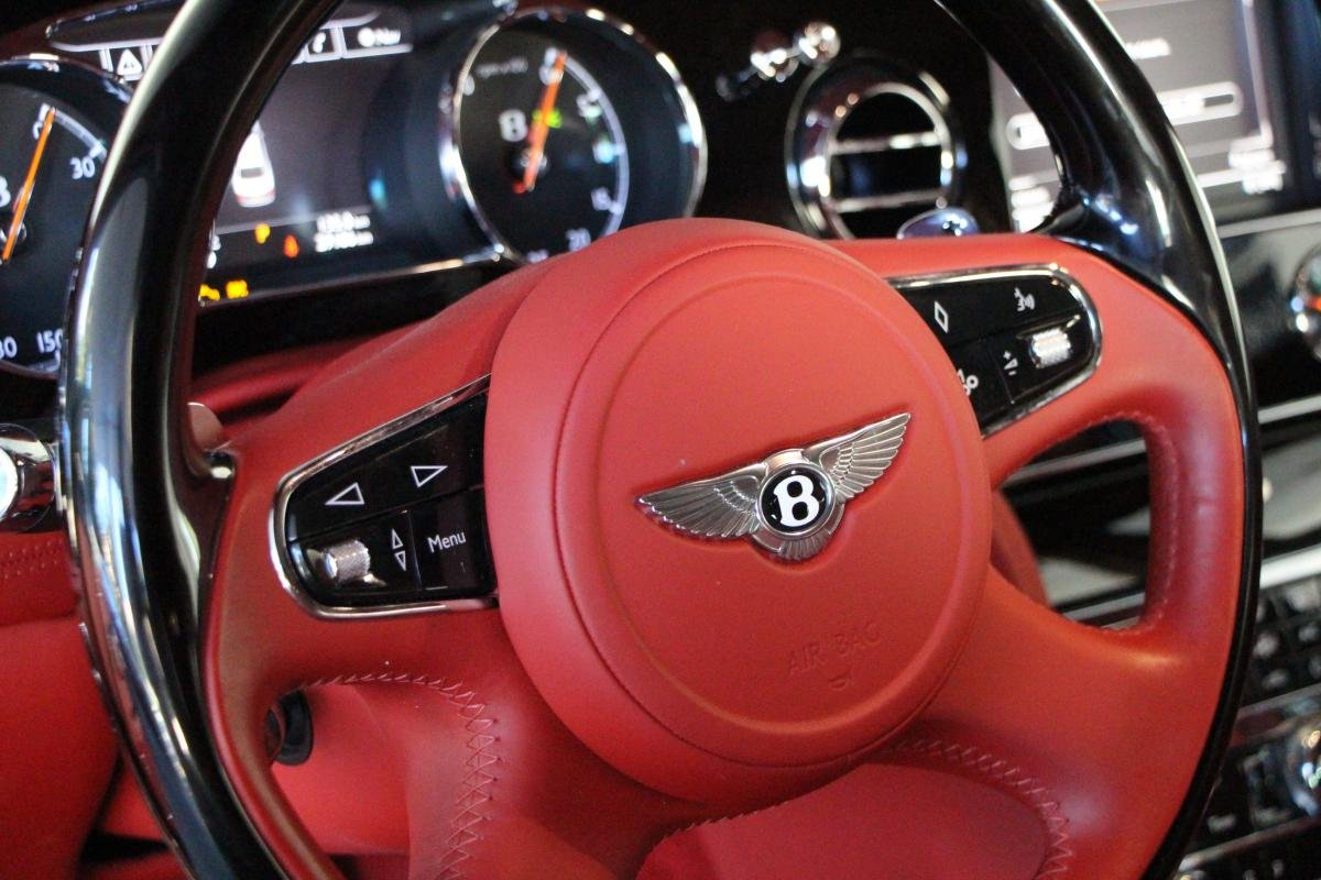 Bentley Mulsanne - Photo 25