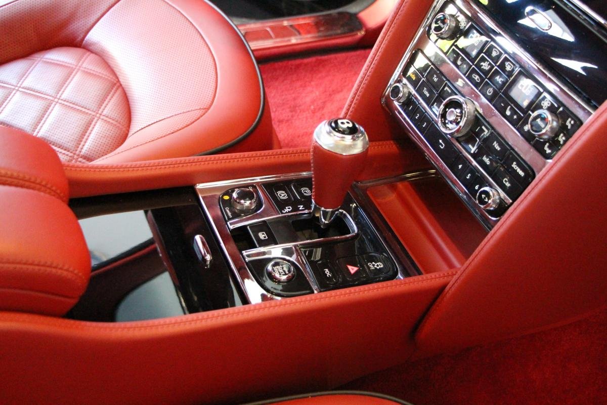 Bentley Mulsanne - Photo 34