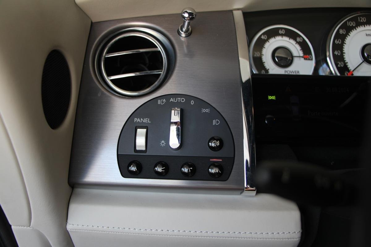 Rolls-Royce Wraith - Photo 16