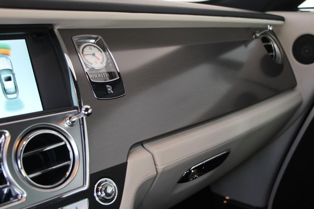 Rolls-Royce Wraith - Photo 24