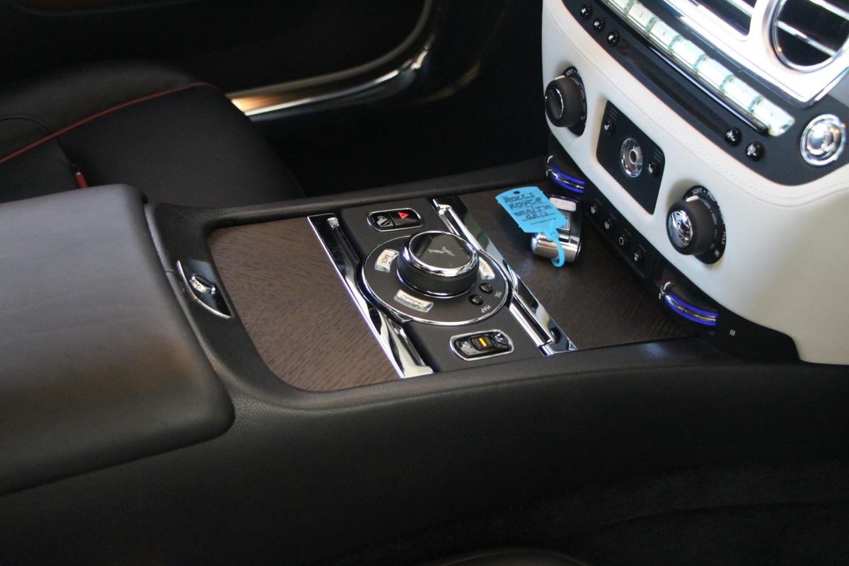 Rolls-Royce Wraith - Photo 35