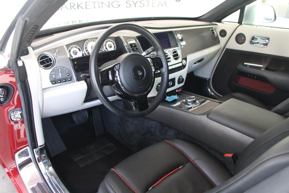 Rolls-Royce Wraith - Photo 6