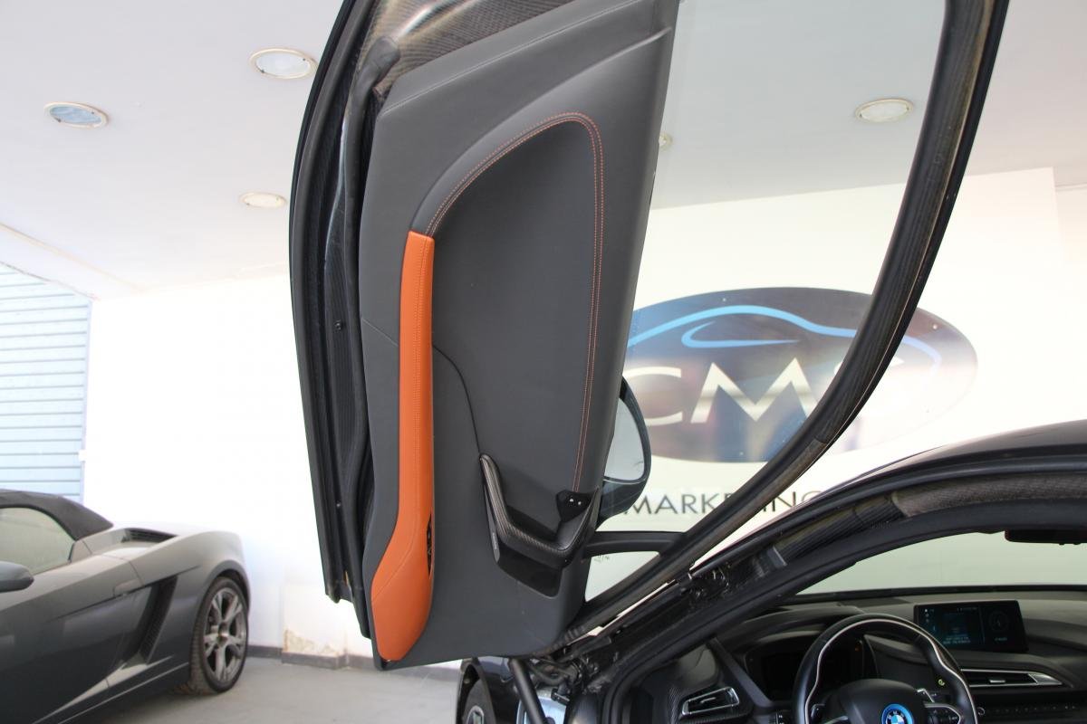 BMW i8 - Photo 12