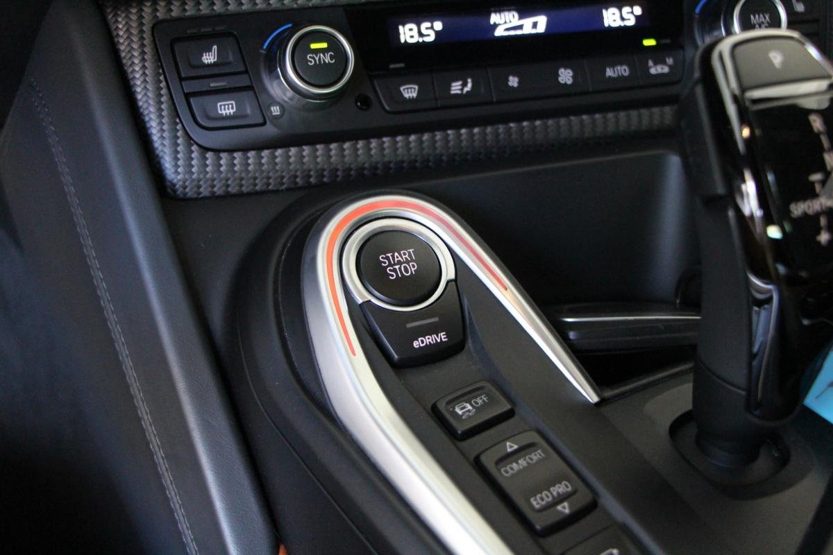 BMW i8 - Photo 14