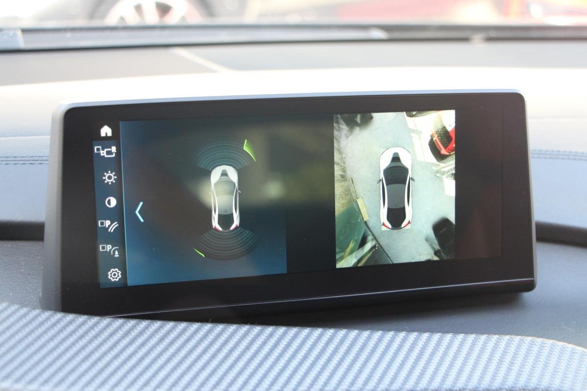 BMW i8 - Photo 24