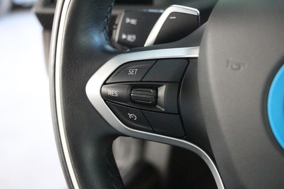 BMW i8 - Photo 25