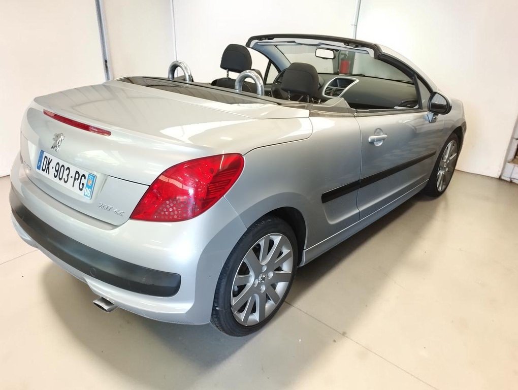 Peugeot 207 CC - Photo 2