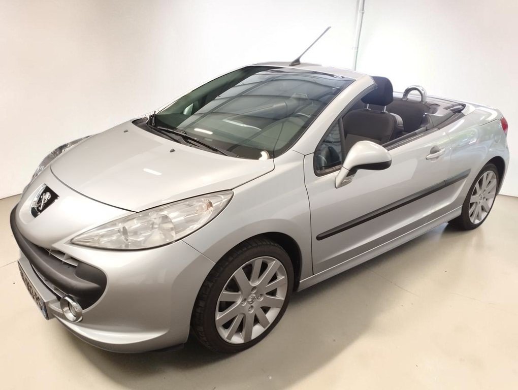 Peugeot 207 CC - Photo 6