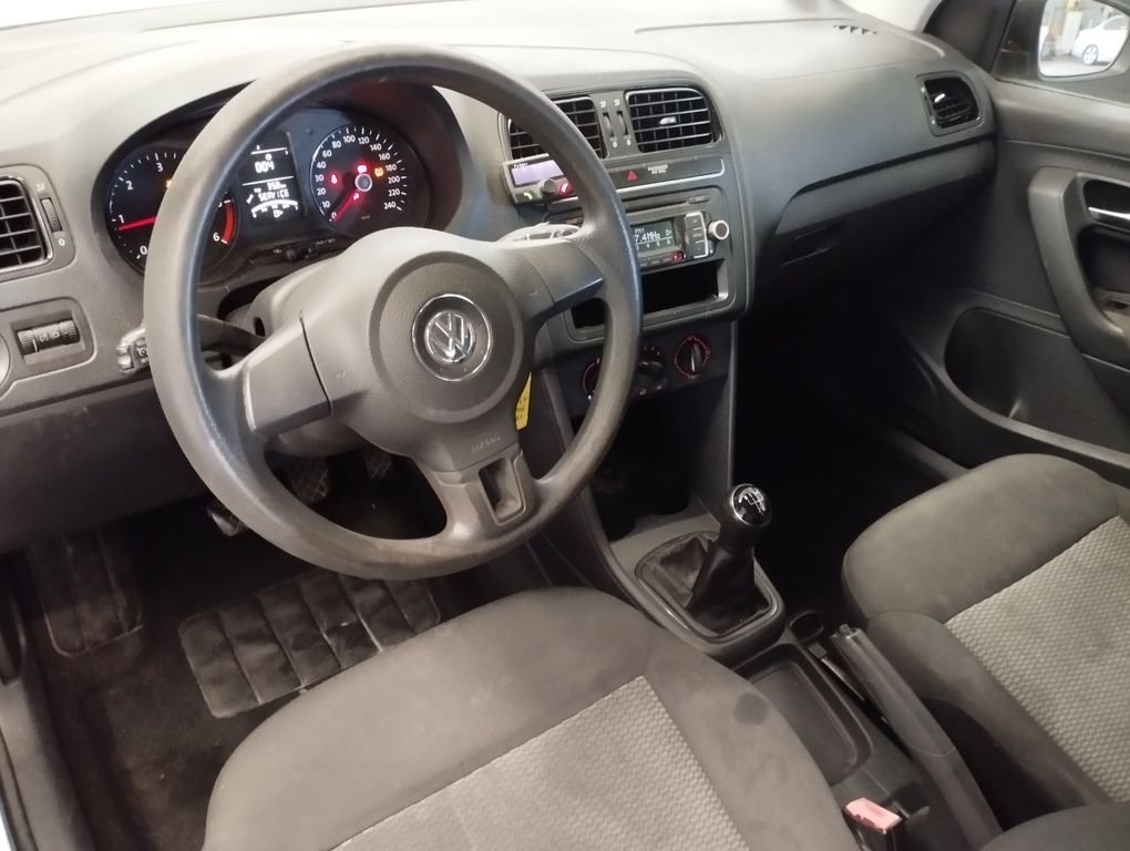 Volkswagen Polo - Photo 3