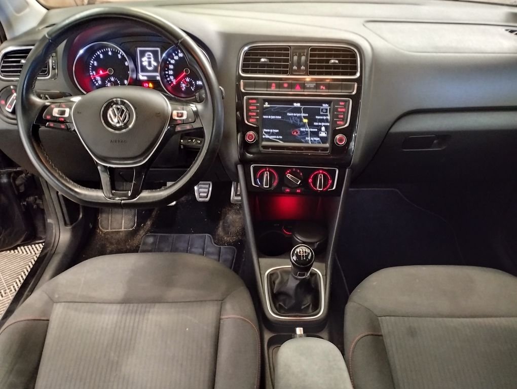 Volkswagen Polo - Photo 3