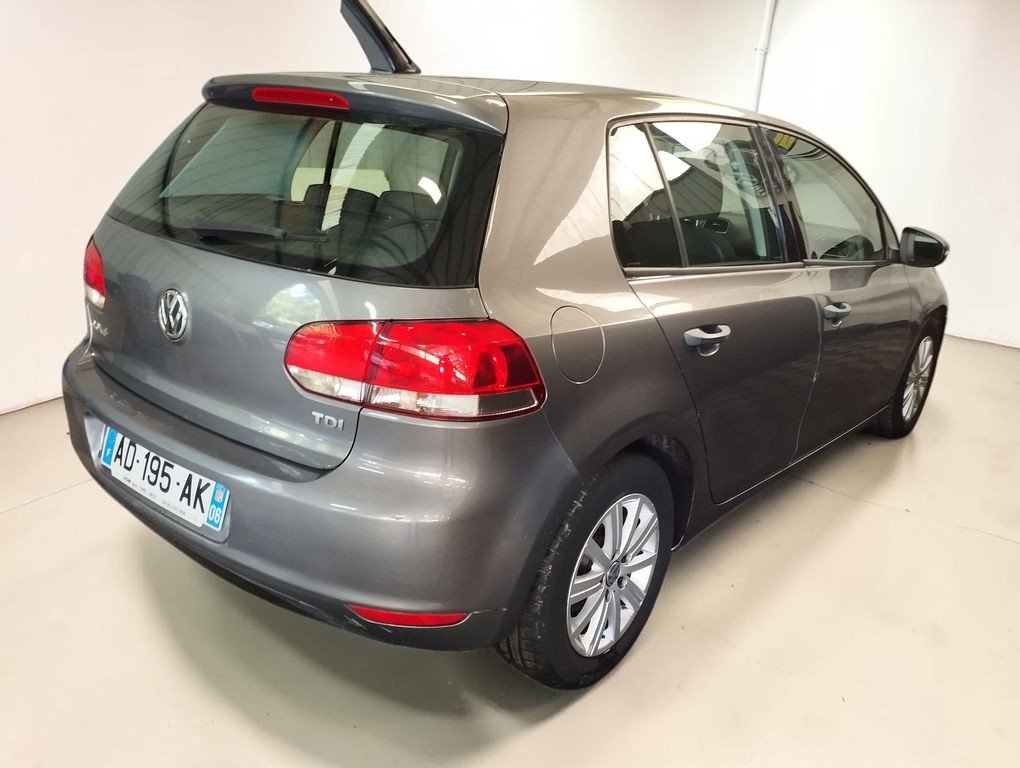 Volkswagen Golf - Photo 2