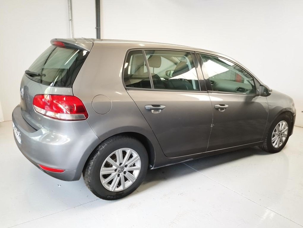 Volkswagen Golf - Photo 7