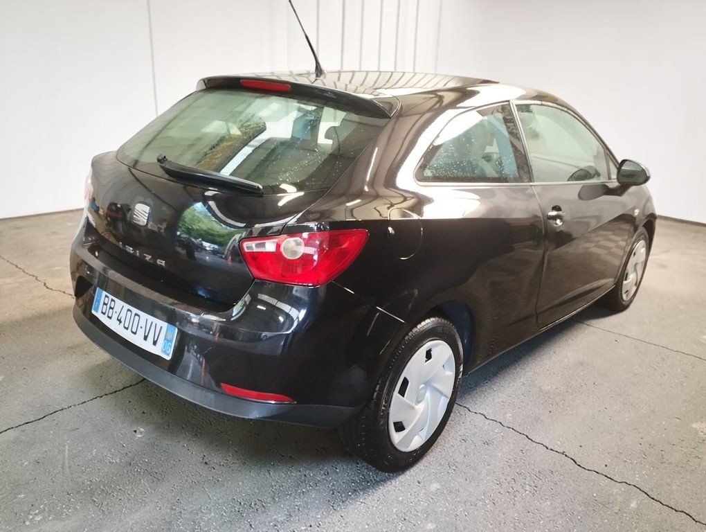 Seat Ibiza - Photo 2